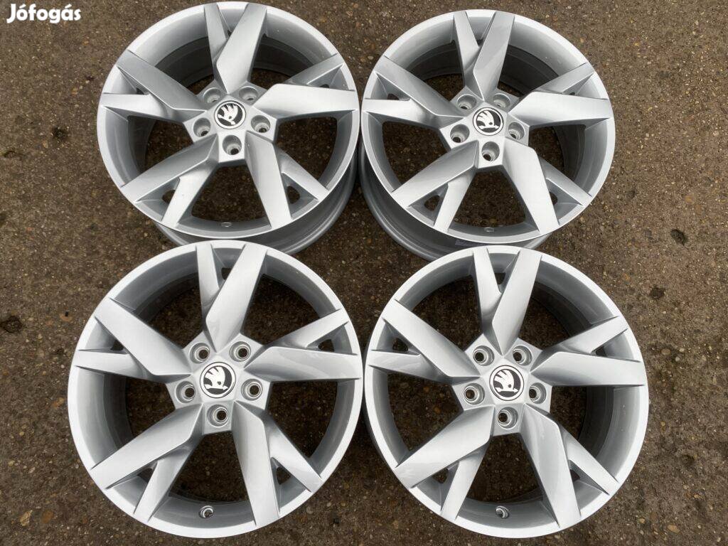 4db gyári 17 Skoda Octavia [Lyra] alufelni. (3829)